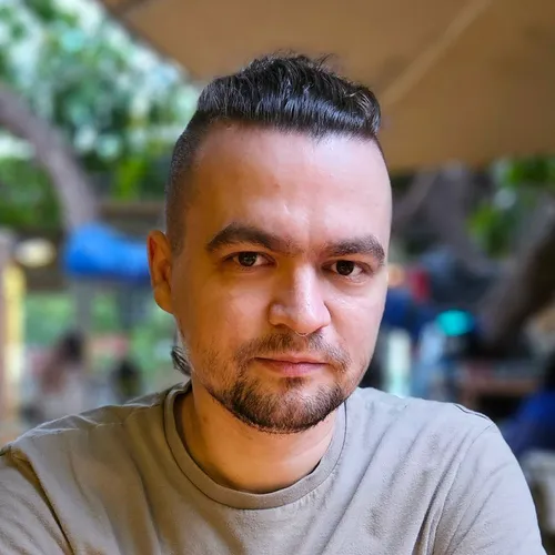 Photo of Alex Mikhailov (me)